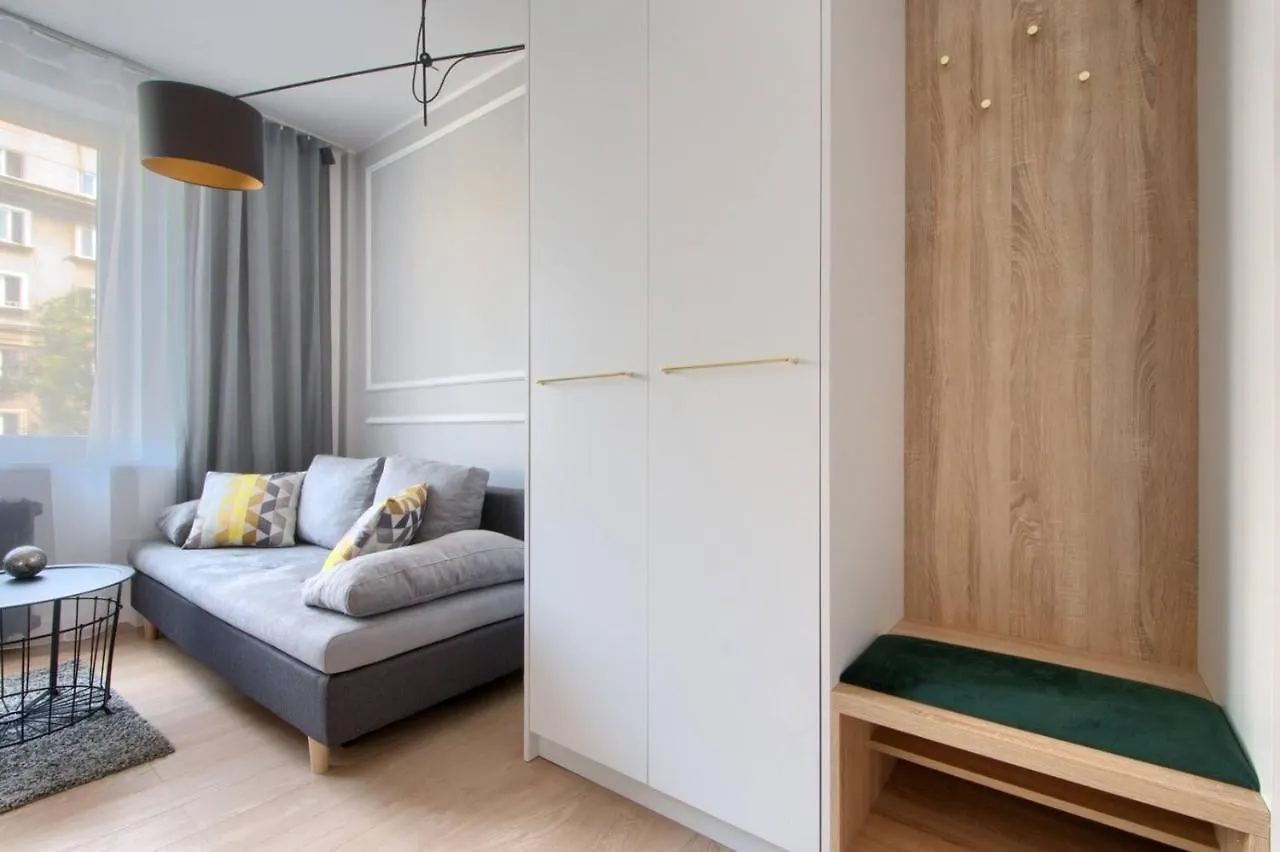 Andersa 10 by Homeprime Warszawa 0*,